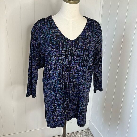 A Touch of Class Clothing Womens S/M Pullover Tunic Top Black Purple Geo Print - Picture 1 of 10